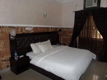 Dilic Hotel Mobushipe Exterior foto